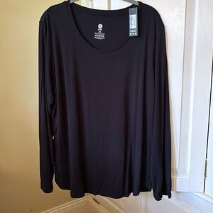NWT Kindred Bravely Maternity Top